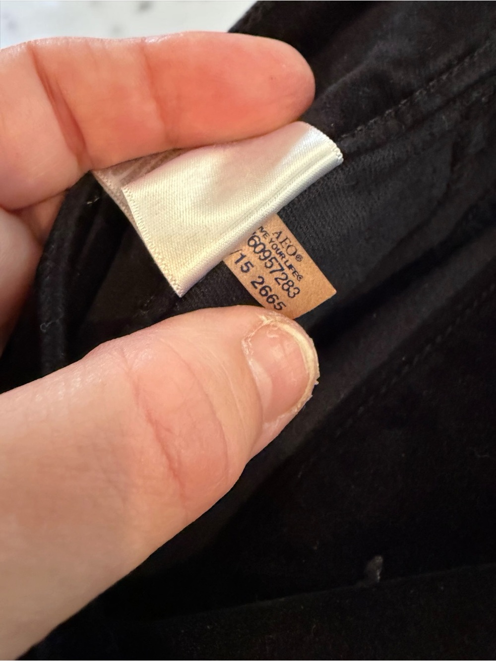 American Eagle Outfitters Black Velvet-Look Skinny Pants - Picture 3 of 10